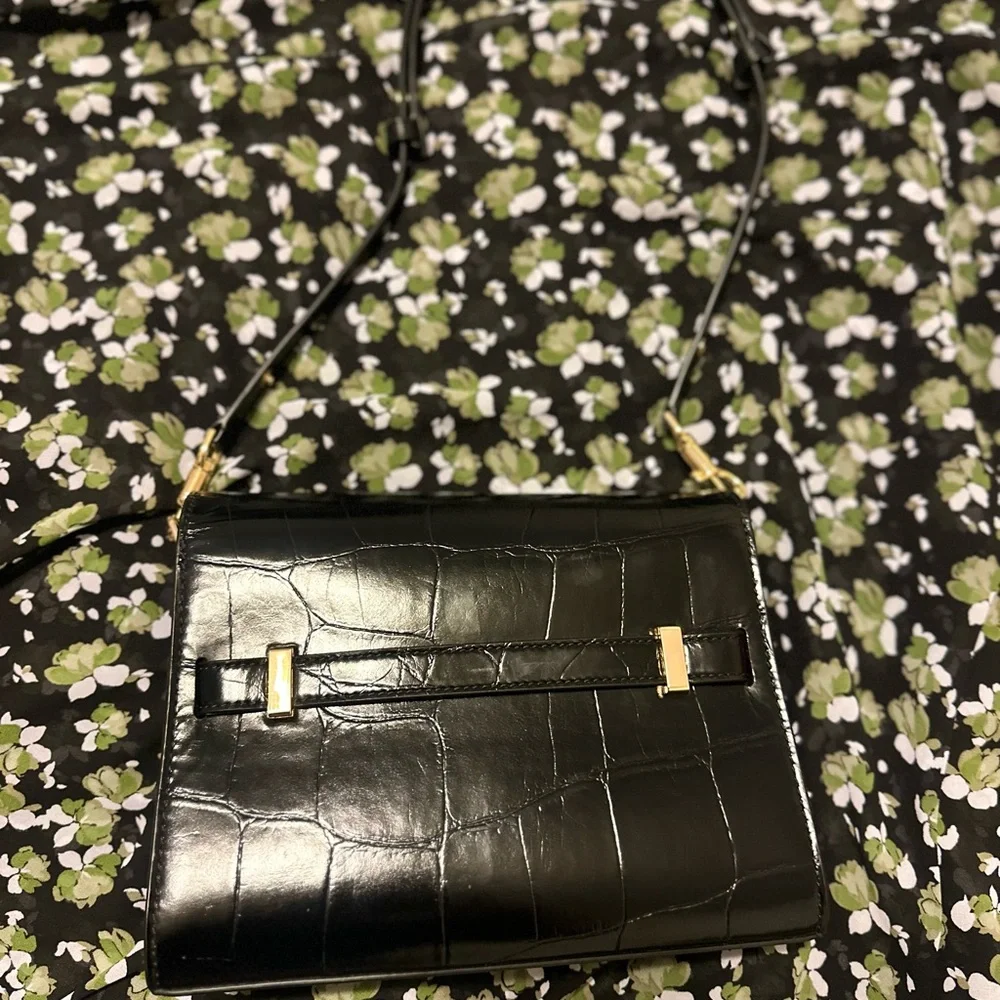 Tory Burch Lee Radziwill Shoulder Bag in Black Croc-Embossed Leather - Picture 16 of 16